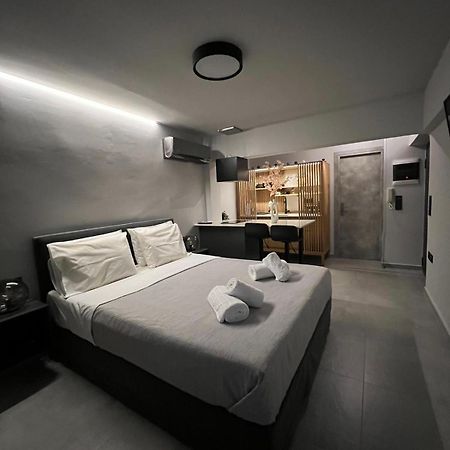 Loft Spa Greece - Enjoy Our Jacuzzi Каламата Екстериор снимка