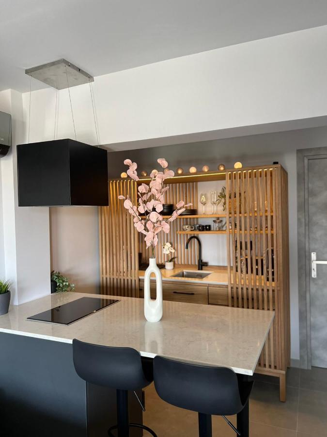 Loft Spa Greece - Enjoy Our Jacuzzi Каламата Екстериор снимка