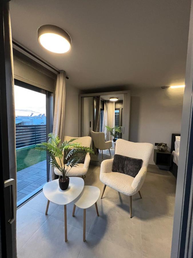 Loft Spa Greece - Enjoy Our Jacuzzi Каламата Екстериор снимка